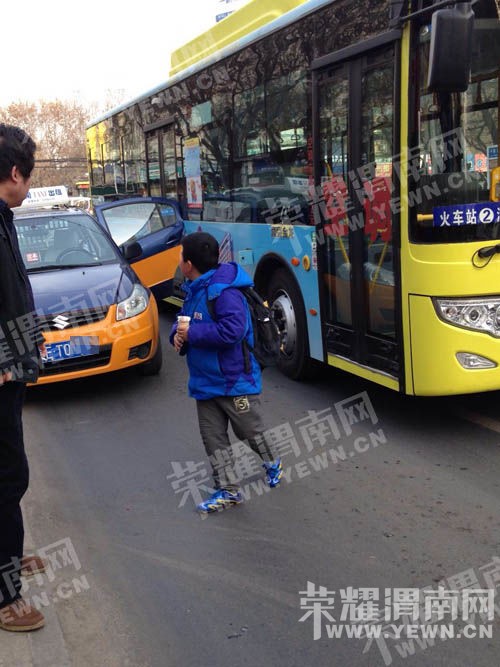 ���������·ʮ�֣����⳵�͹���������һ˲�䡰���ܽӴ����ˣ�