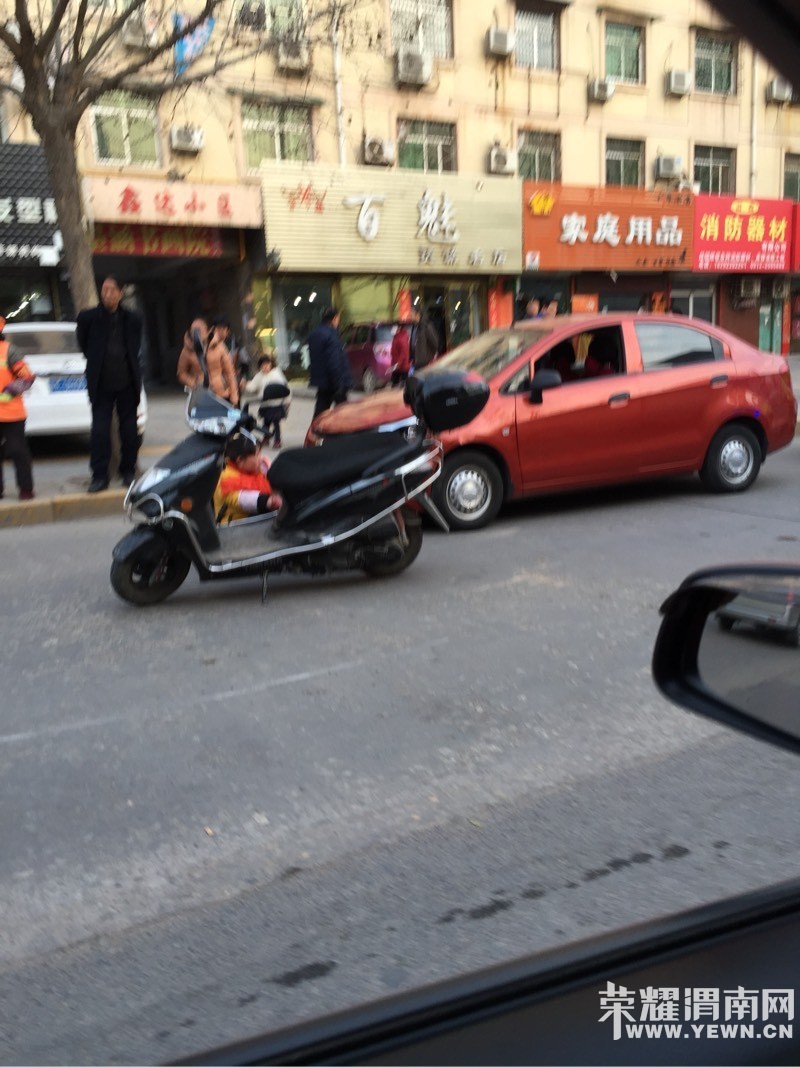 ���·һ��С�¹�