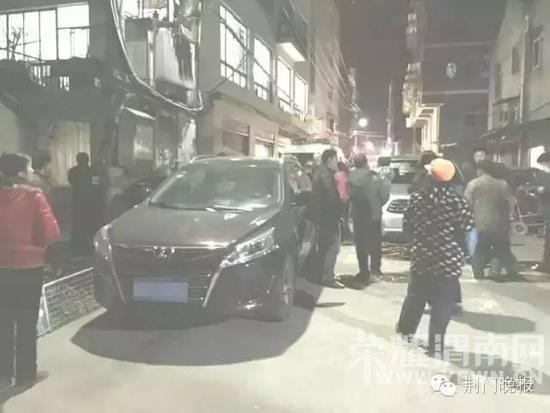 ����һŮ���ɱ��ɷ���� �ҽ�����������(ͼ)