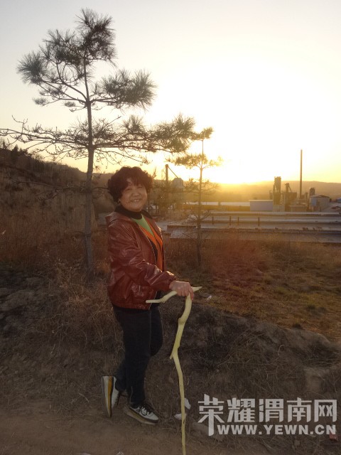 ̤ ��
