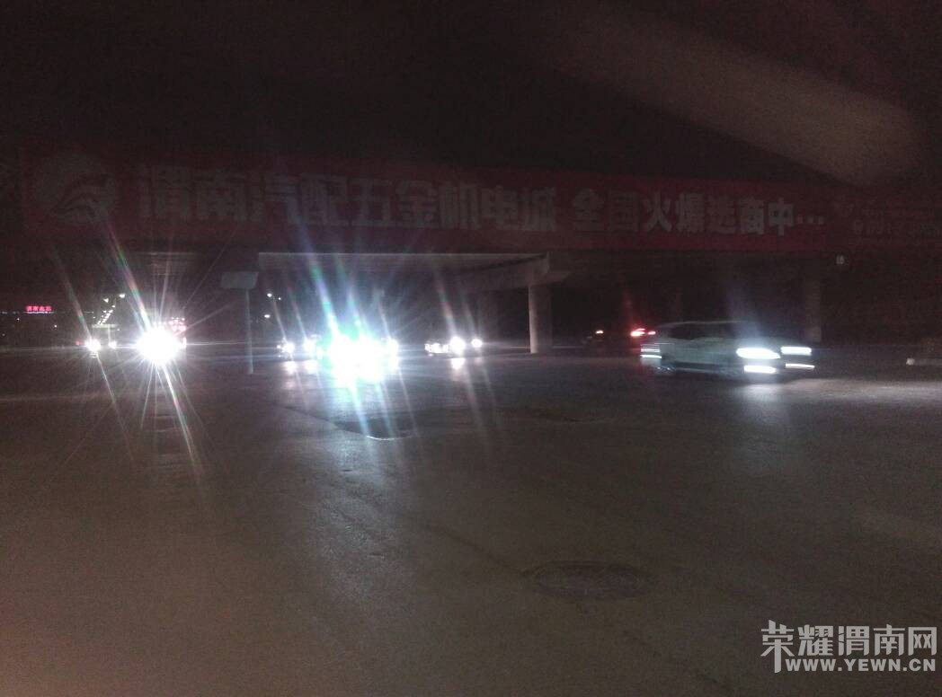 ��������������ת�����٣����߲��ó��ٻ��죬�������ﲻ��Ҫ�źŵ���