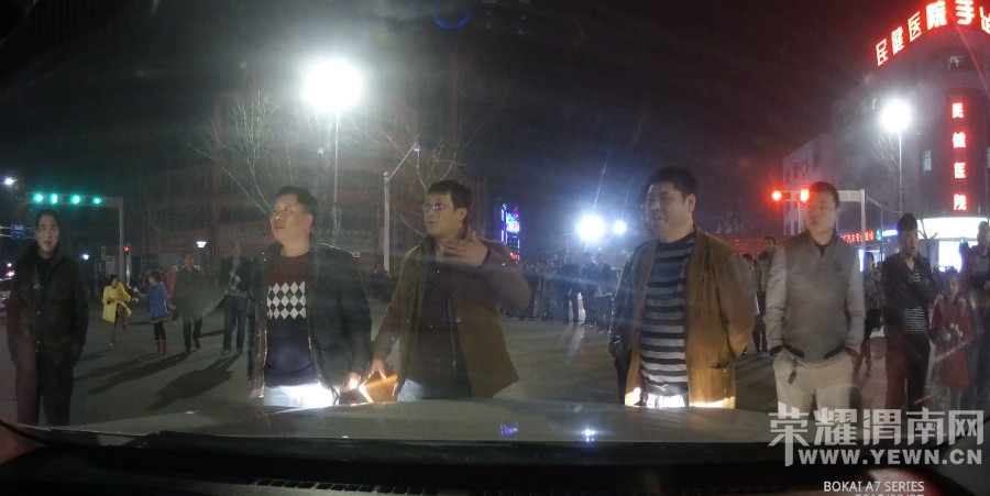 ǰ��·�ϱ��£����μ���˶�����