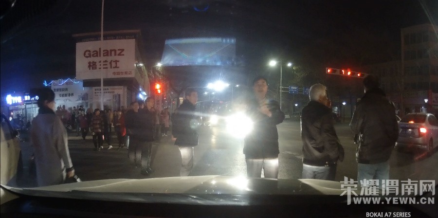 ǰ��·�ϱ��£����μ���˶�����