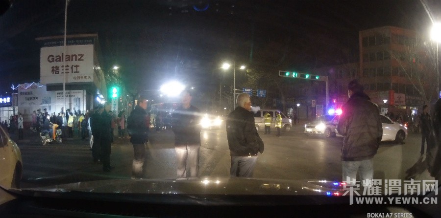 ǰ��·�ϱ��£����μ���˶�����