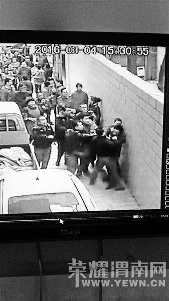 ���ӱ�����ִ���ֳ� ��ʮ�����ǹ�Χ׷Ź��(ͼ)