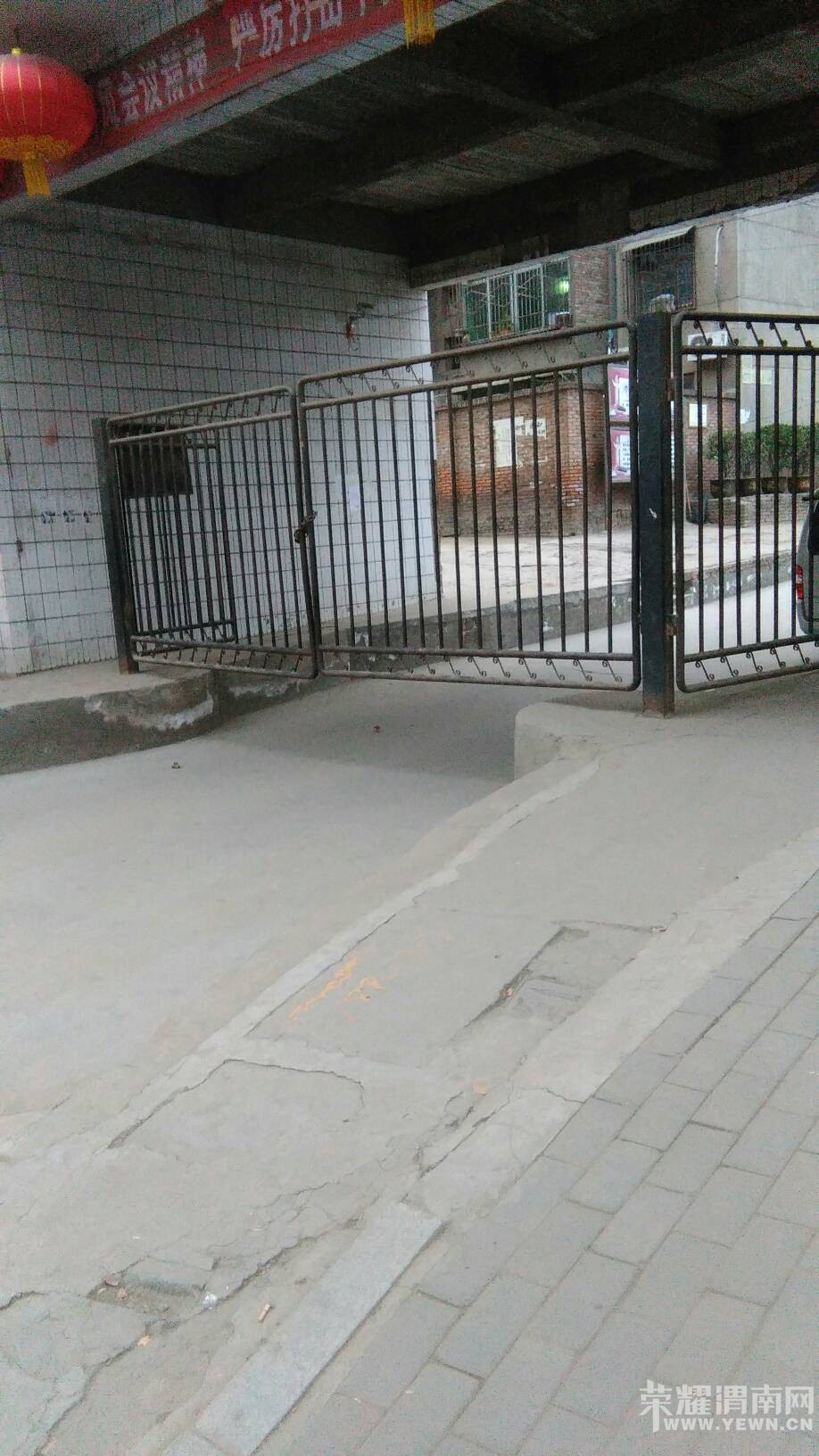 ����·�������ж���İ��˻�԰�Ĵ����д���!