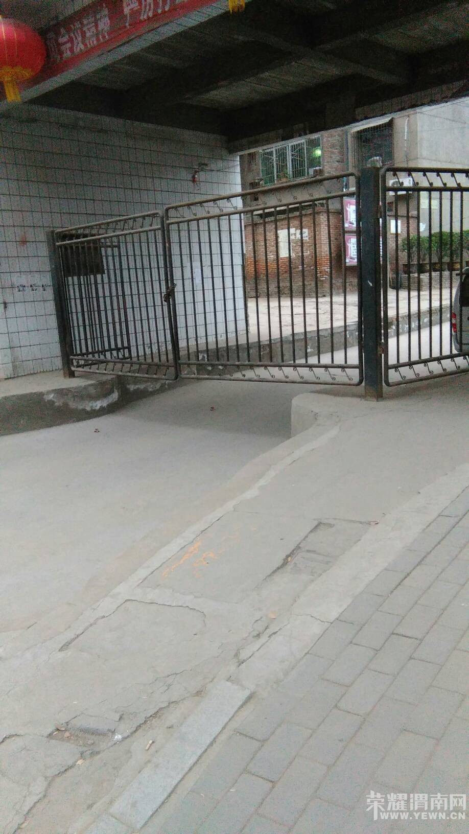 ����·�������ж���İ��˻�԰�Ĵ����д���!