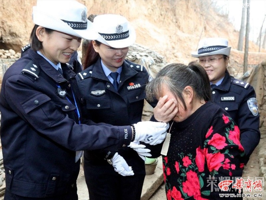 μ��Ů���߽�ɽ������ظ�Ů��"����������ů"