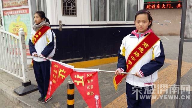 ��óʮ�ֵ�СС���꣬����Ϊ���ǵ���~~