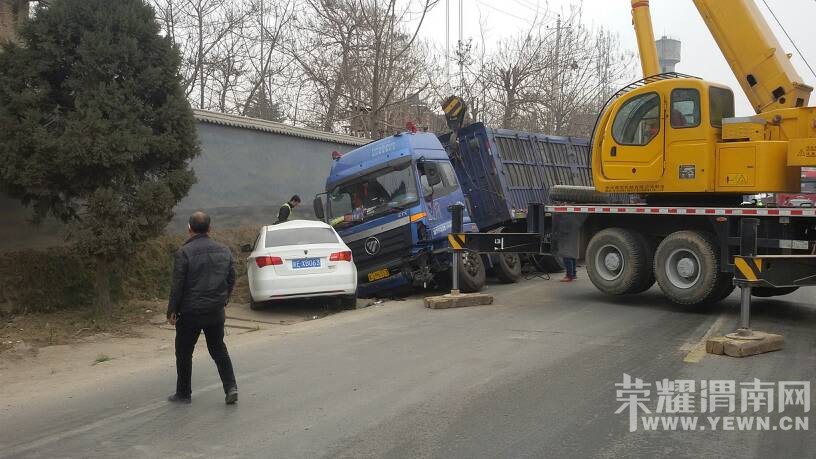 310�����������ſڷ���һ�𳵻����ܲң�ϣ����ҿ���С��