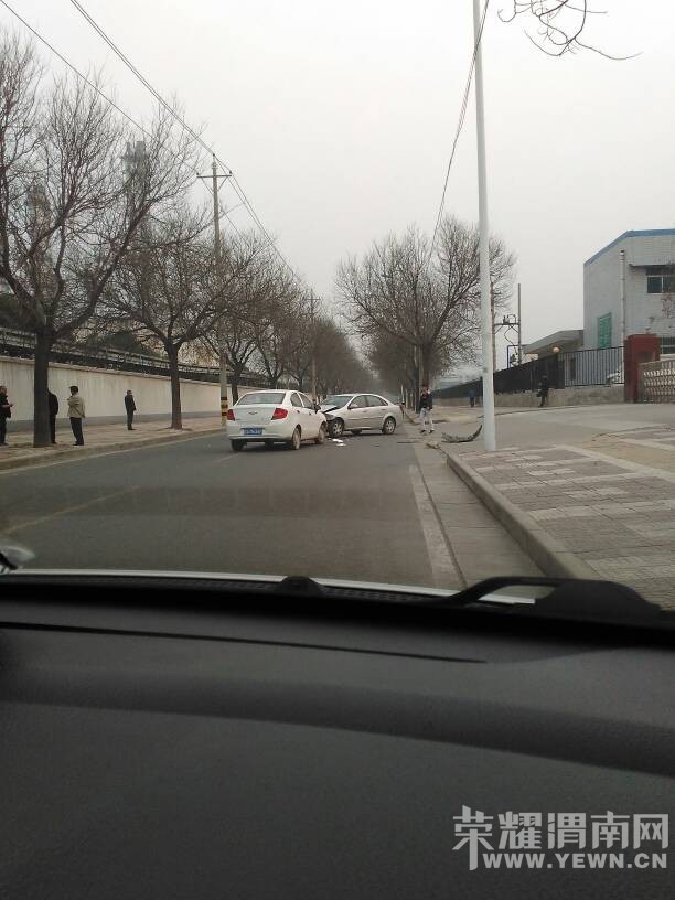 ��ͨ��·һ�𳵻� �z�׳������족 ��ֻ��·������ͼ��