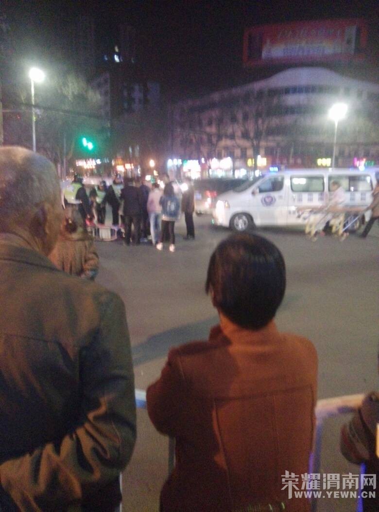 3��18�����������ֺͽ��·ʮ�֣��ּ�һ�𳵻���