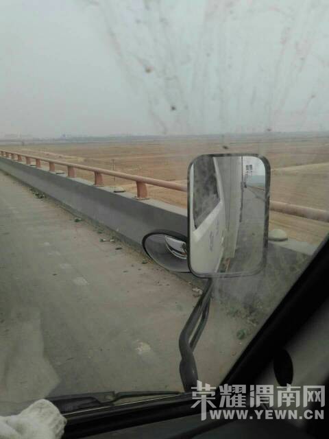 ɳ�������沣��ƿ���˴�ɨ������Ӱ��μ������~