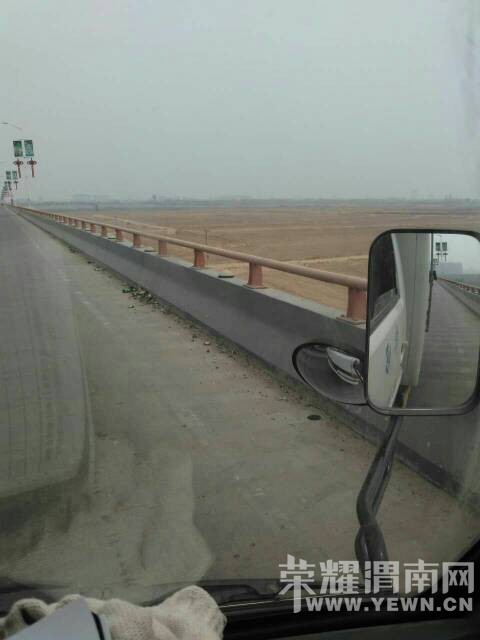 ɳ�������沣��ƿ���˴�ɨ������Ӱ��μ������~