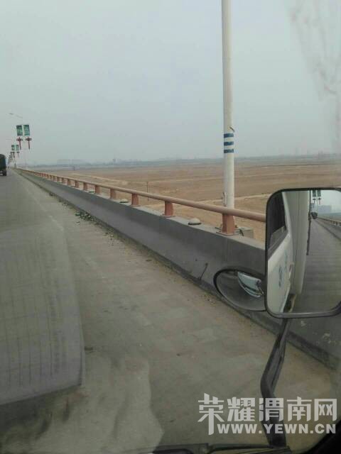 ɳ�������沣��ƿ���˴�ɨ������Ӱ��μ������~