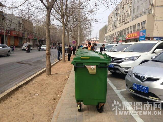 ���·������·ʮ�ֵ����е��ϣ���������ȫ��ռ��~