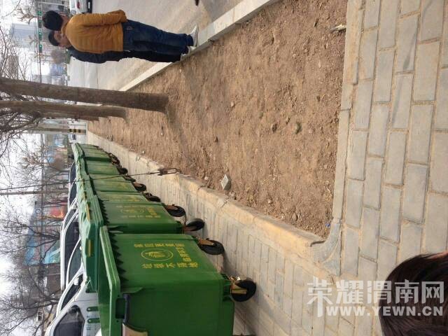 ���·������·ʮ�ֵ����е��ϣ���������ȫ��ռ��~