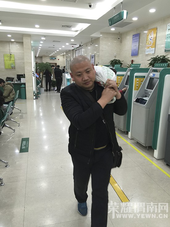 �˷���14���14��öӲ�Ҷһ� ���л�10Сʱ���