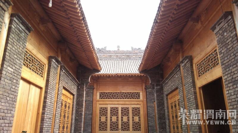 ��ܫ����ˮ����һ�Դ�羰�����ڽ����У��õط���