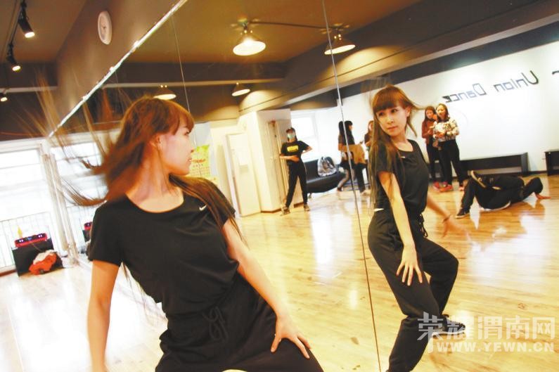 ��������Ů��������2��೬����  �ɻ���������