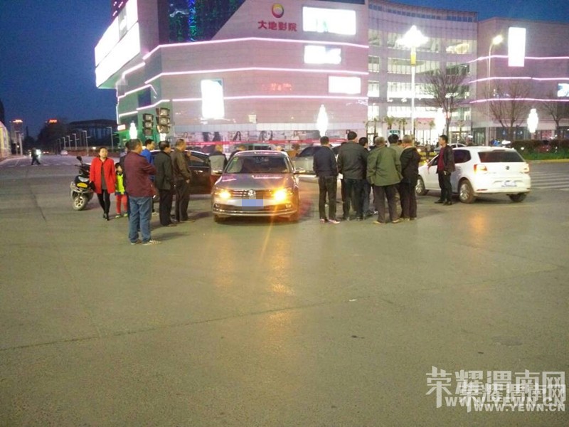 ����·�������ʮ����һ��ɫä�����ڴ�籯����