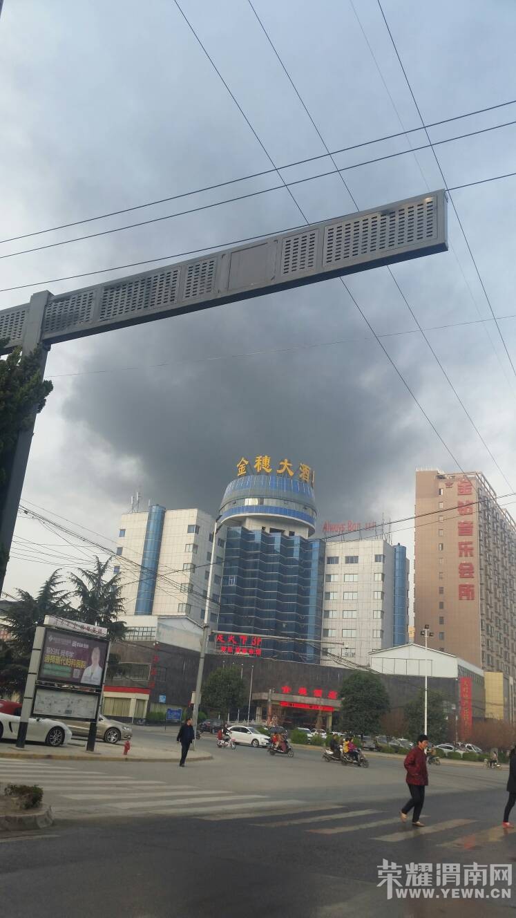 �쿴����ô�ˣ����������Ϸ�����̹�������ɶ���ˣ�