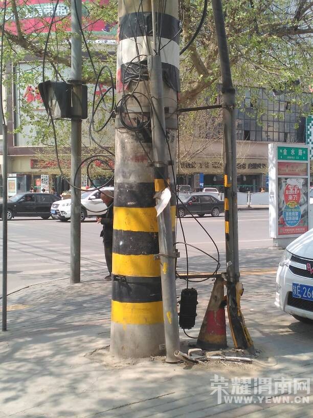 ����·�ͽ�ˮ·ʮ�ֶ����ǲ�֪��ʲô�ߵ�������û�˹ܣ�