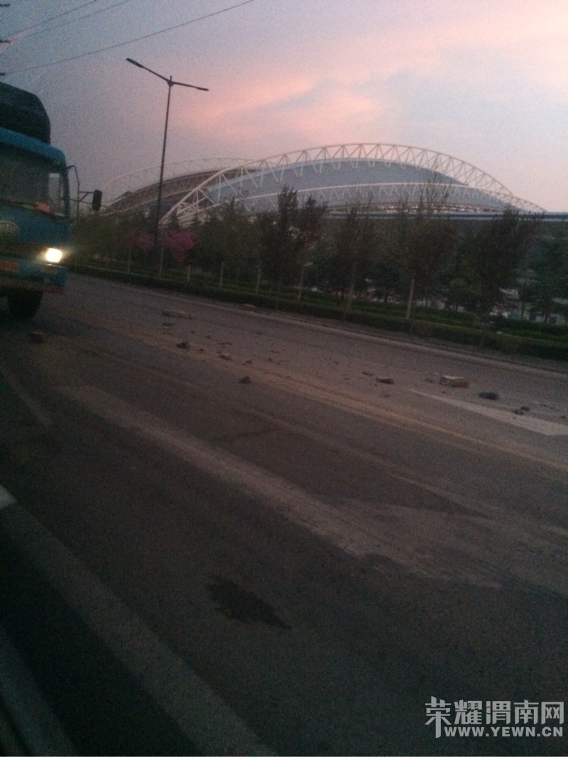 ��~~���������ԱߵĻ������ˣ�������Ҫ�����ˣ�