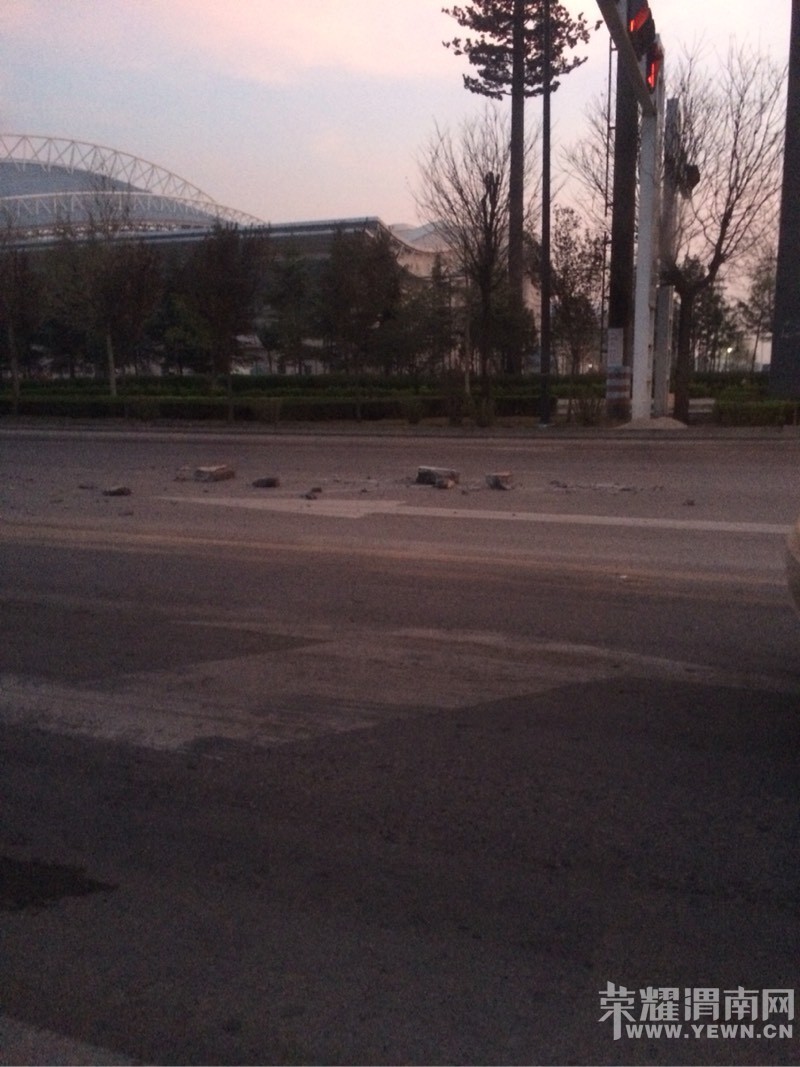 ��~~���������ԱߵĻ������ˣ�������Ҫ�����ˣ�