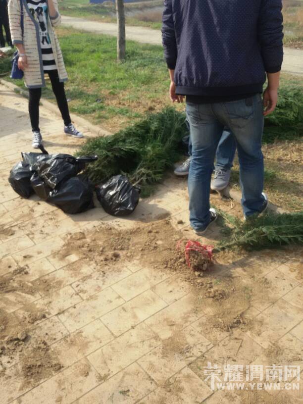 �����ڱ��Ӵ���϶ο�����������������������ɣ�