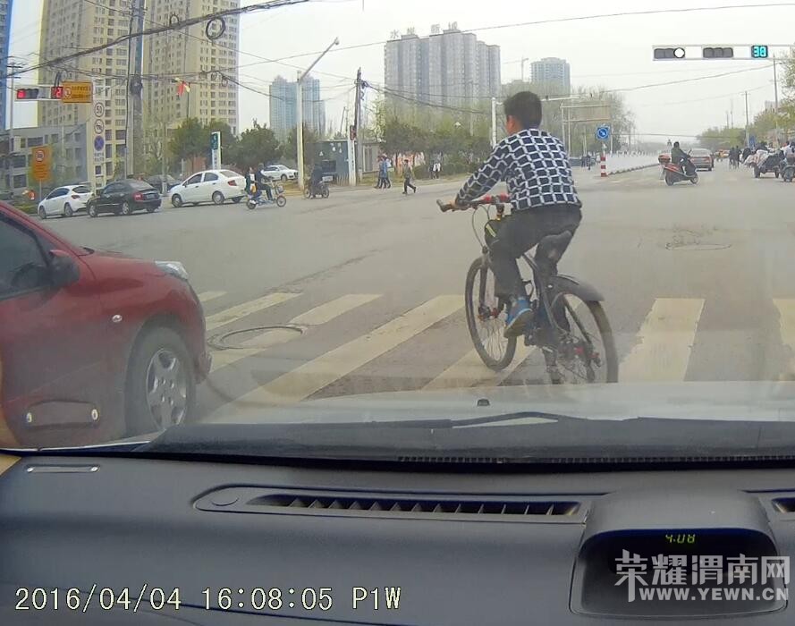 С���ѣ���һ����ҳ�����Ľ����Ҫ������ֽ�ˣ������ϳ�ʮ�־���һĻ��