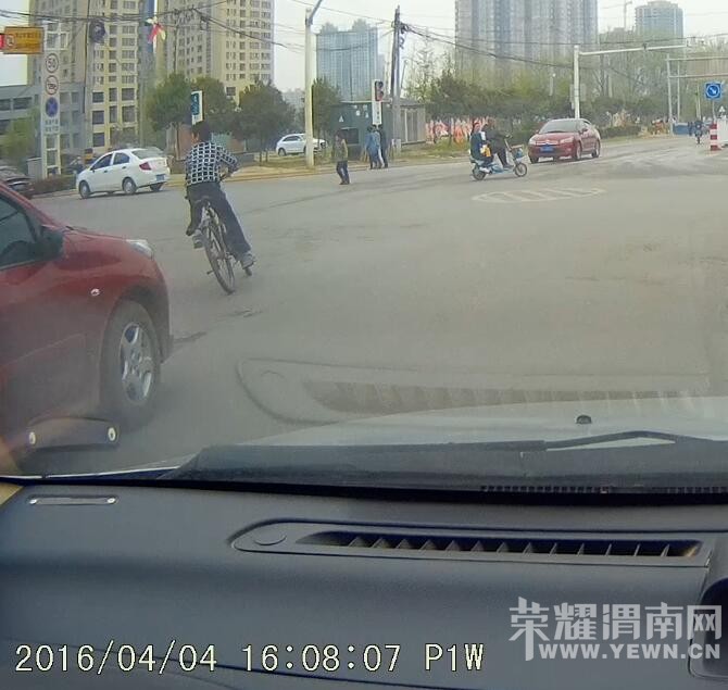 С���ѣ���һ����ҳ�����Ľ����Ҫ������ֽ�ˣ������ϳ�ʮ�־���һĻ��