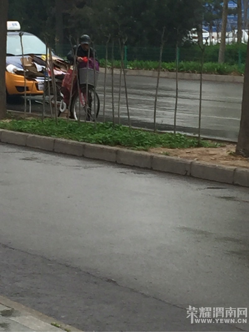 �����������·ʮ��һ�շ�Ʒ�����޹�ˤ���������ǲ�����