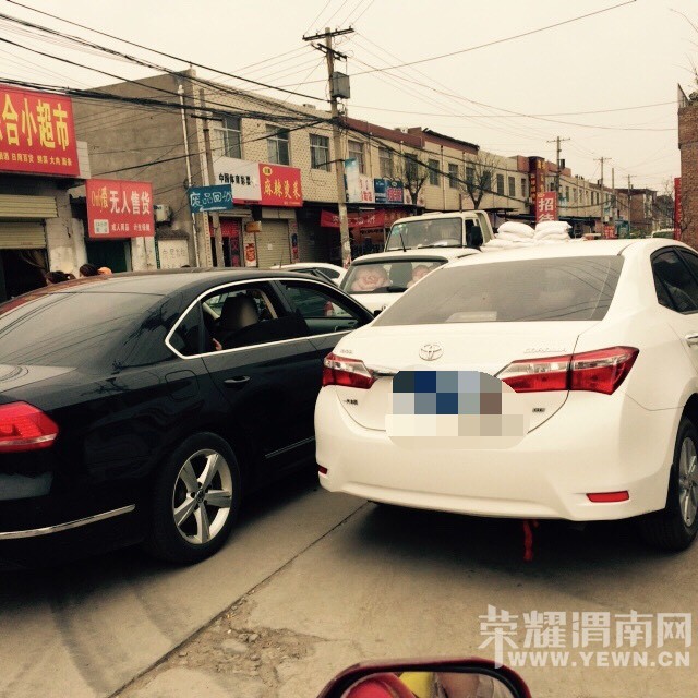 ���Ǵ����Ҳ̫���˰ɣ�����Χ��������˺ܴ�����ţ�