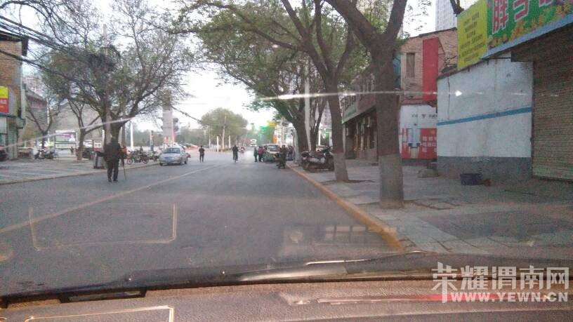 ��������·��ũ԰ʮ�֣���˵İ�·ռ��һ�룡