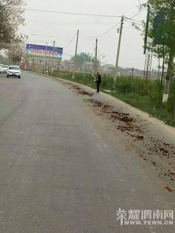 ����������е��ߵ꣬һ�����೵�Ѵ������һ�أ�����ˬ����