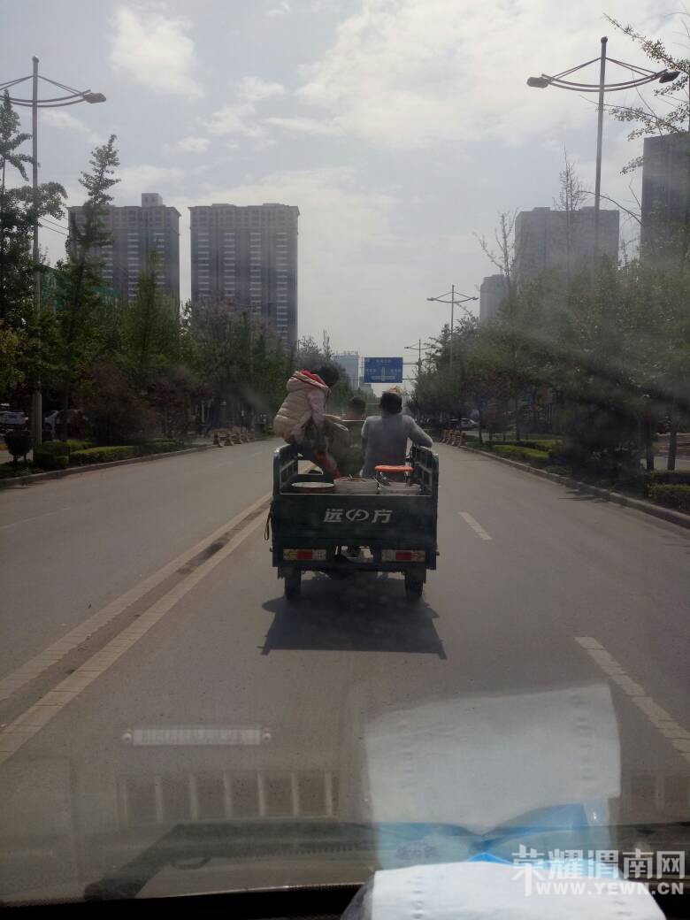 �����ڶ����ֿ�������һĻ��ֻ��˵��ȫΪ�ذ���