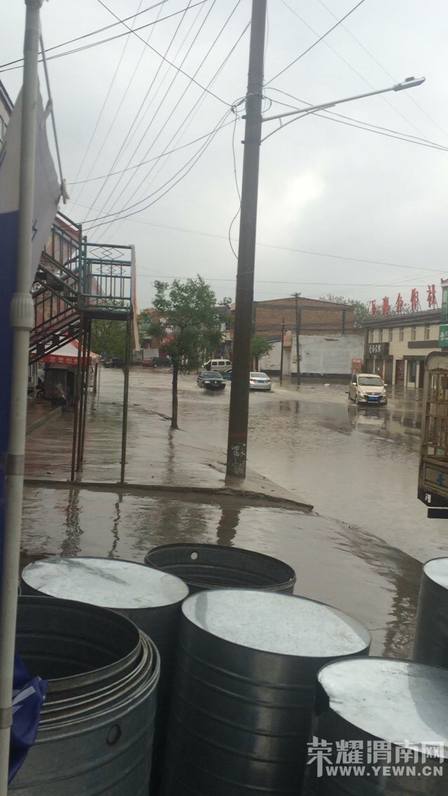 ��ˮ�ѻ����أ�Ӱ���·���ˣ�