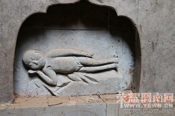 μ�Ϸ�����Ԫƽ��Ĺ �Ҷ���ͭ��ǽ�Ͽ�"��ʮ��Т"