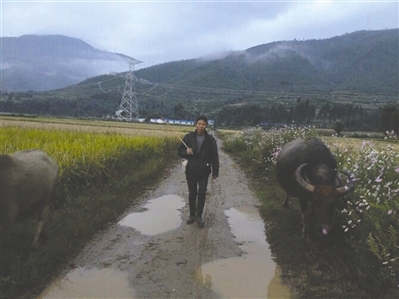 Ů���游ĸ�ؽ�Ѱţ:��ţƤ�����������ͽ�