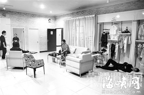 �ϰ���Ƿ�������ܶ����� ��ծ�߳�ס�ڹ�˾