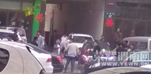 [�ݻ�]μ��׳�۵�ӭ�׶���