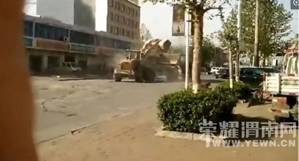 �ӱ������سǲ������ֻ�ս �ٷ�:���ڵ���(ͼ)