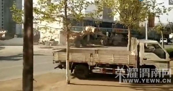 �ӱ������سǲ������ֻ�ս �ٷ�:���ڵ���(ͼ)