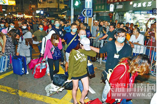 250�����ڵ�Ů������������� ����Χ��(ͼ)