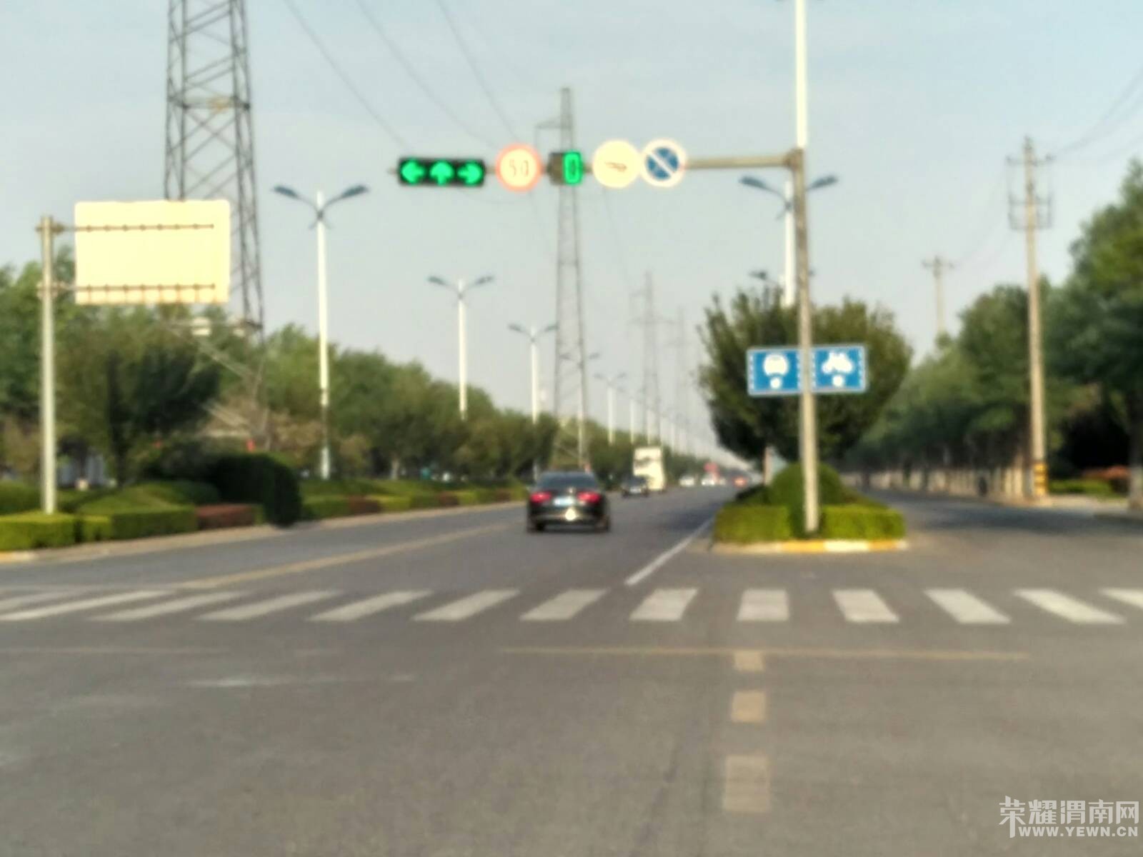 ����·���ҵ·ʮ���̵ƹ����ˣ���Σ�գ��йز��ŸϽ�������