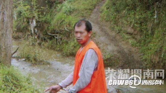 12��Ů���ӱ�ϴ�������� ����Ϊ46��������