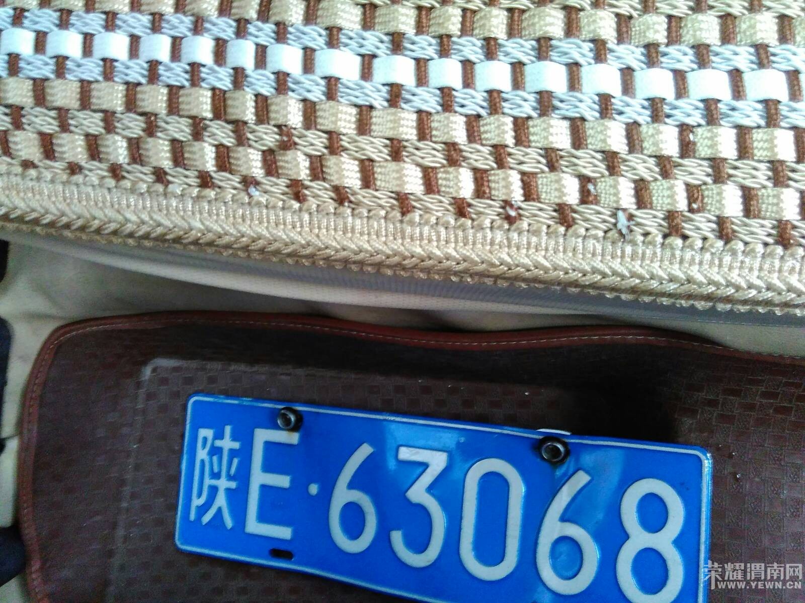 164510fzugscjnp8u1ss33.jpg