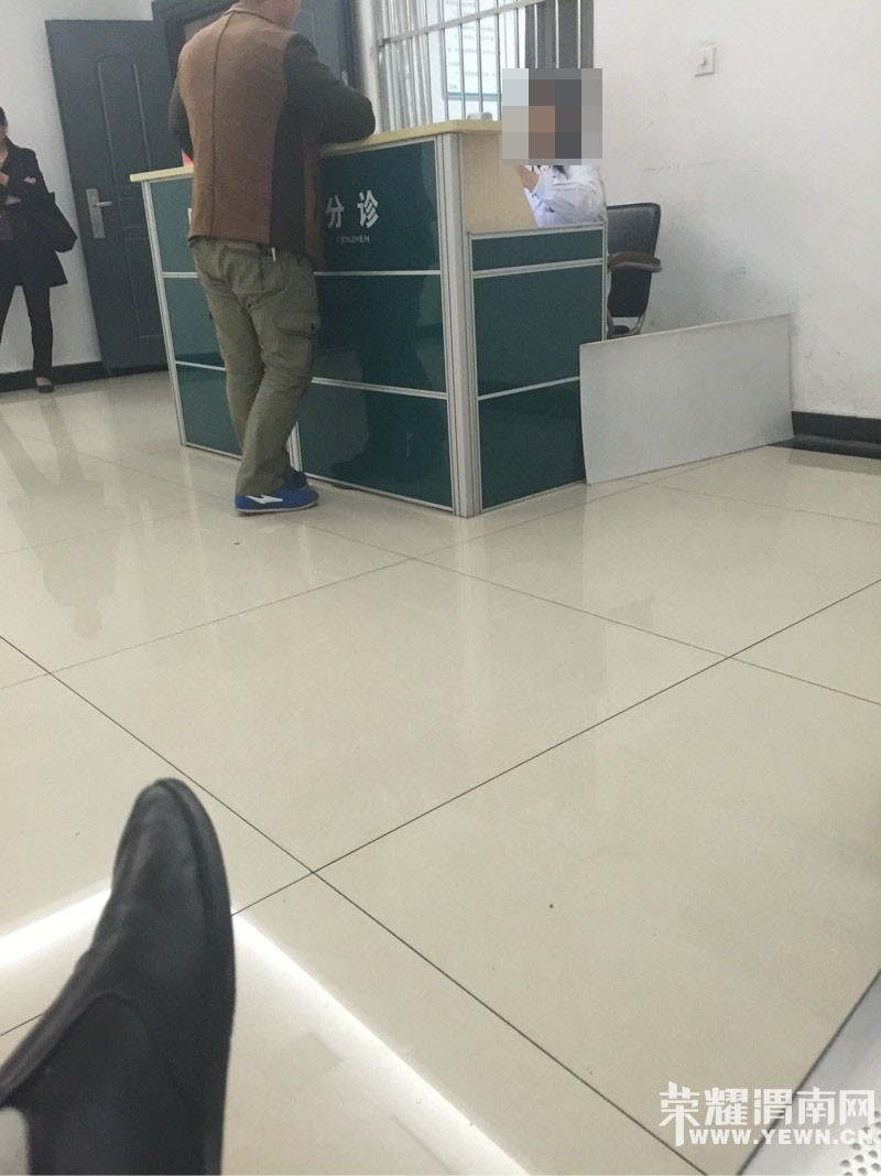 μ��������ҽԺ��ʿ�ϰ����ֻ����Զ���������̬�Ȳ���