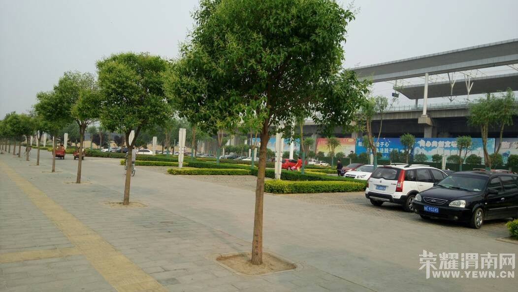 084514e42boouexgbxtoo2.jpg
